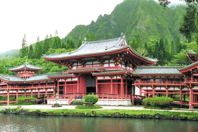 Feel the serenity at the Byodo-in Temple