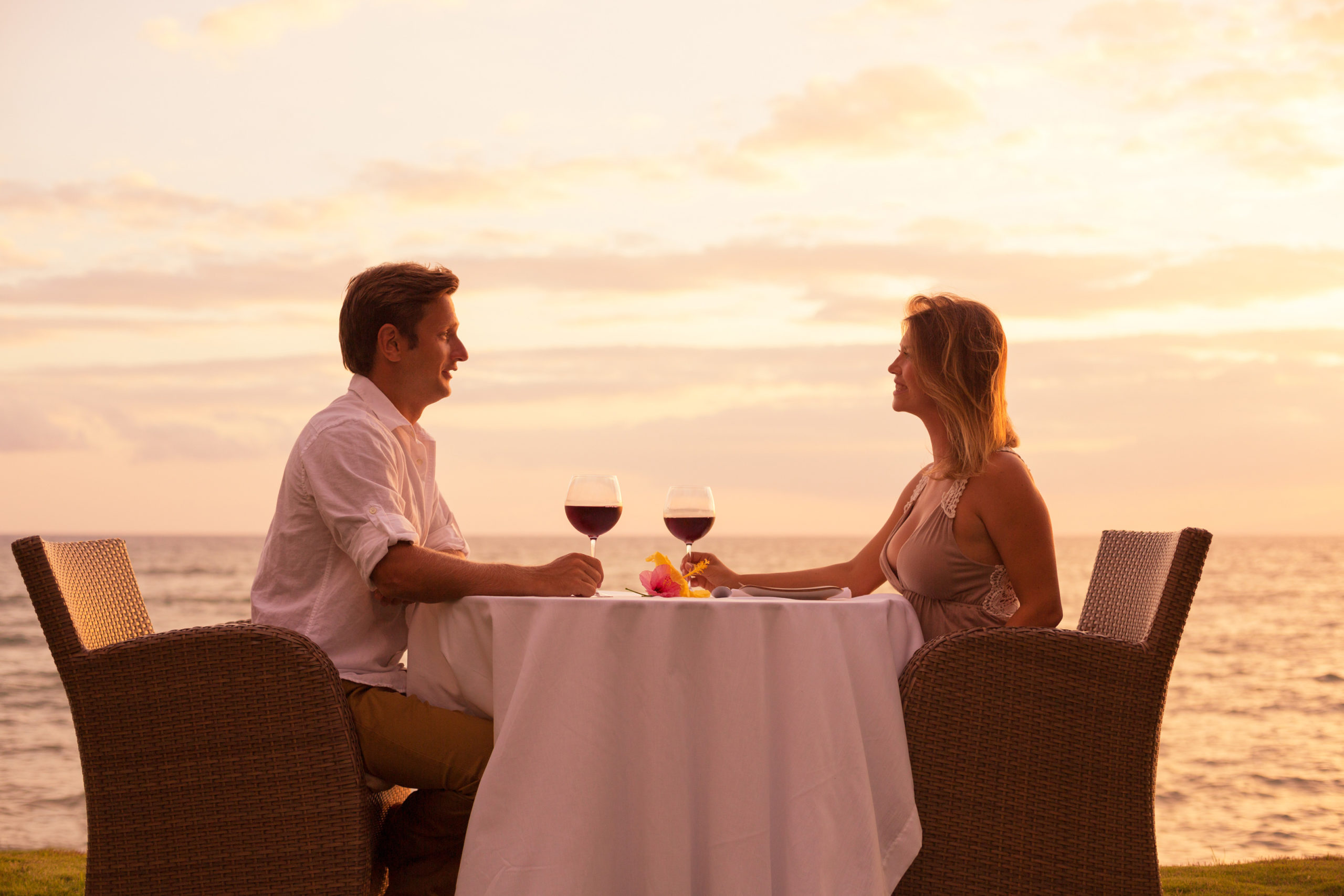 Romance Hawaii Travel Guide