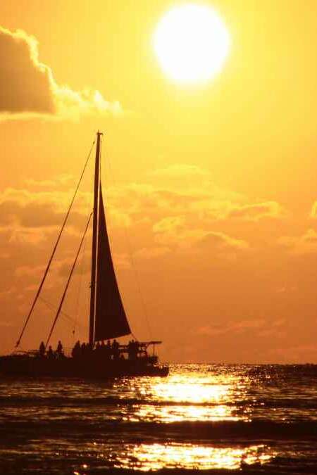 Best BYOB Sunset Cruises in Waikiki