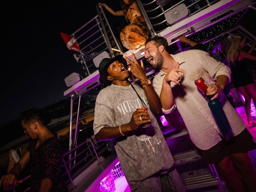 Waikiki New Year's Eve Party & Booze Cruise with Live DJ - Ocean & You Hawaii
