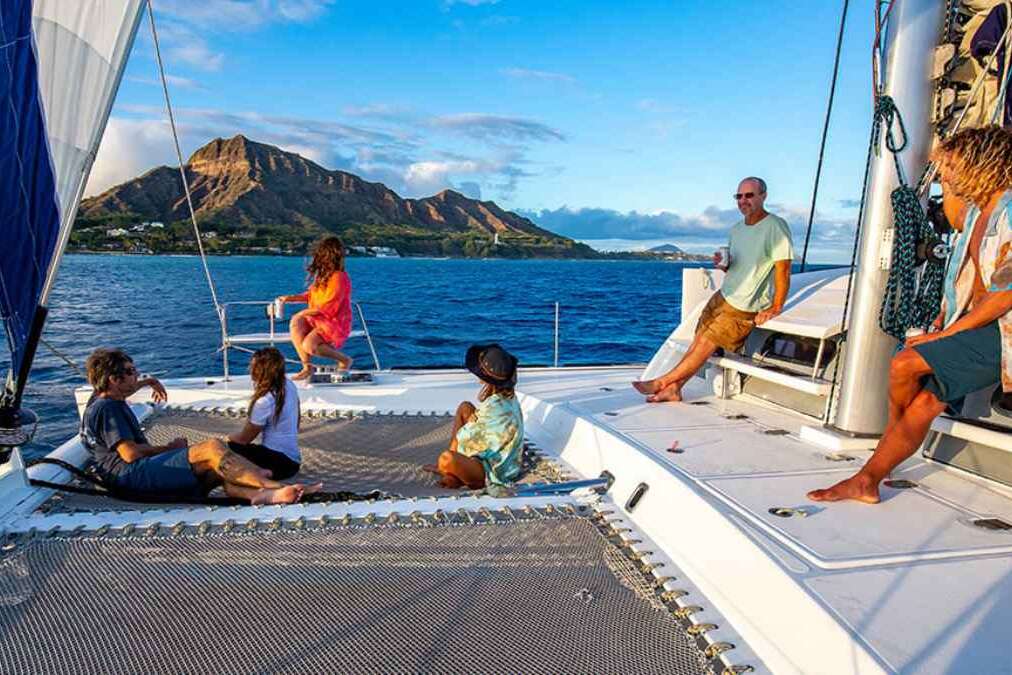 Best Private Sunset Cruises in Waikiki for Special Occassions