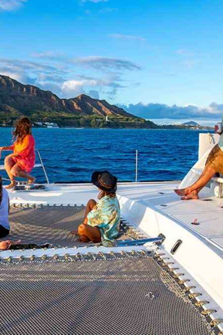 Best Private Sunset Cruises in Waikiki for Special Occassions