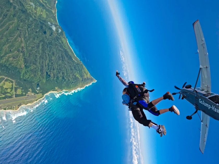 North Shore Skydiving Adventure Tour