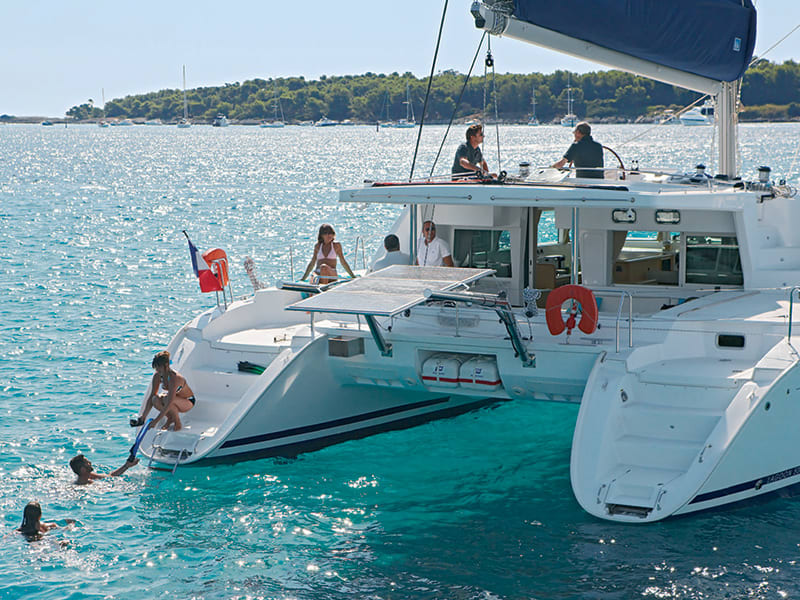 Kona Luxury Snorkel Sail - No Wiki Sailing Catamaran