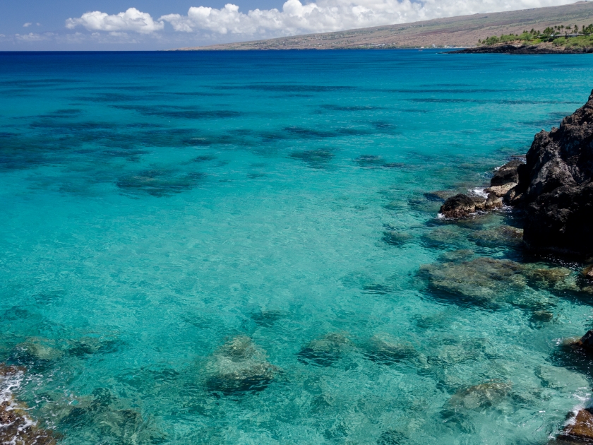 Coastline and cliffs to the south of Hapuna .