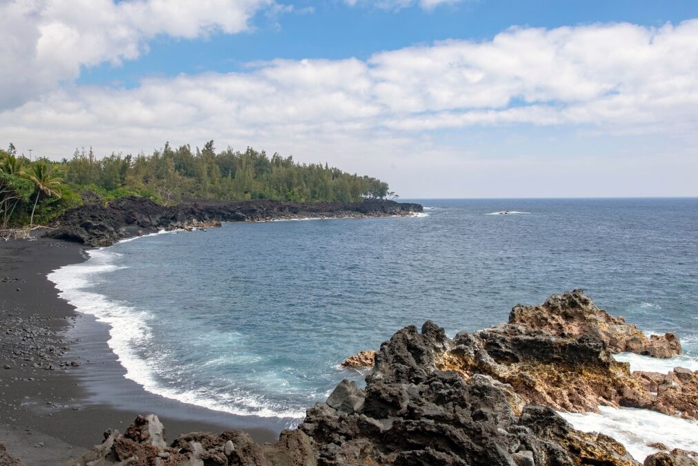 KEHENA BLACK SAND BEACH,Big Island Hawaii