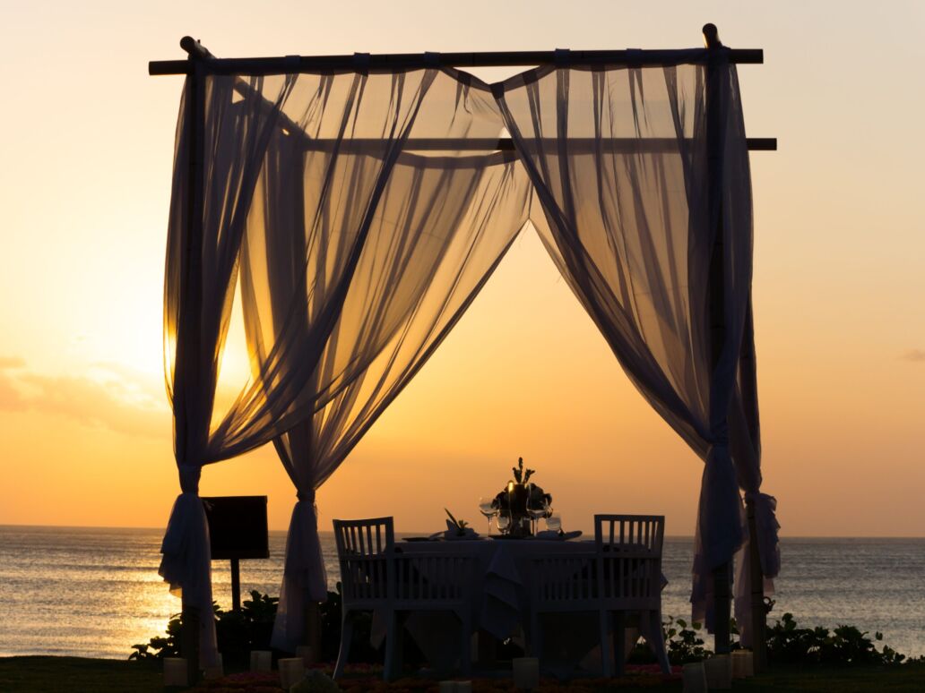 Dinner,At,The,Beach,(sunset)