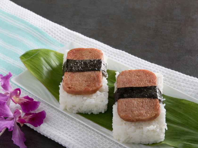 Common Hawaii Snack - Spam and rice musubi