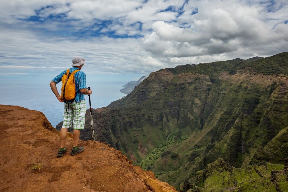 Hike,On,Beautiful,Hawaiian,Island,Kauai