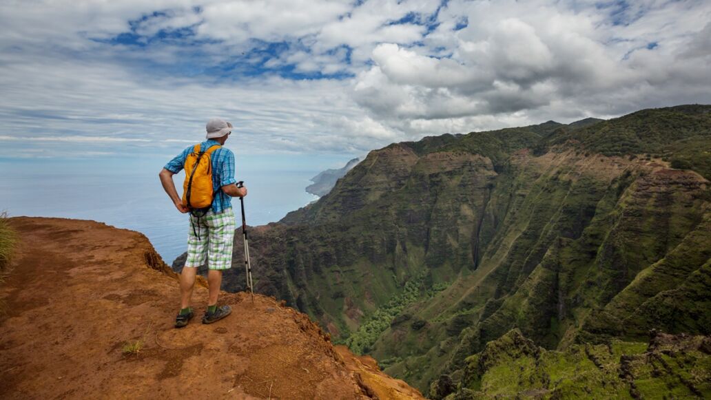 Hike,On,Beautiful,Hawaiian,Island,Kauai