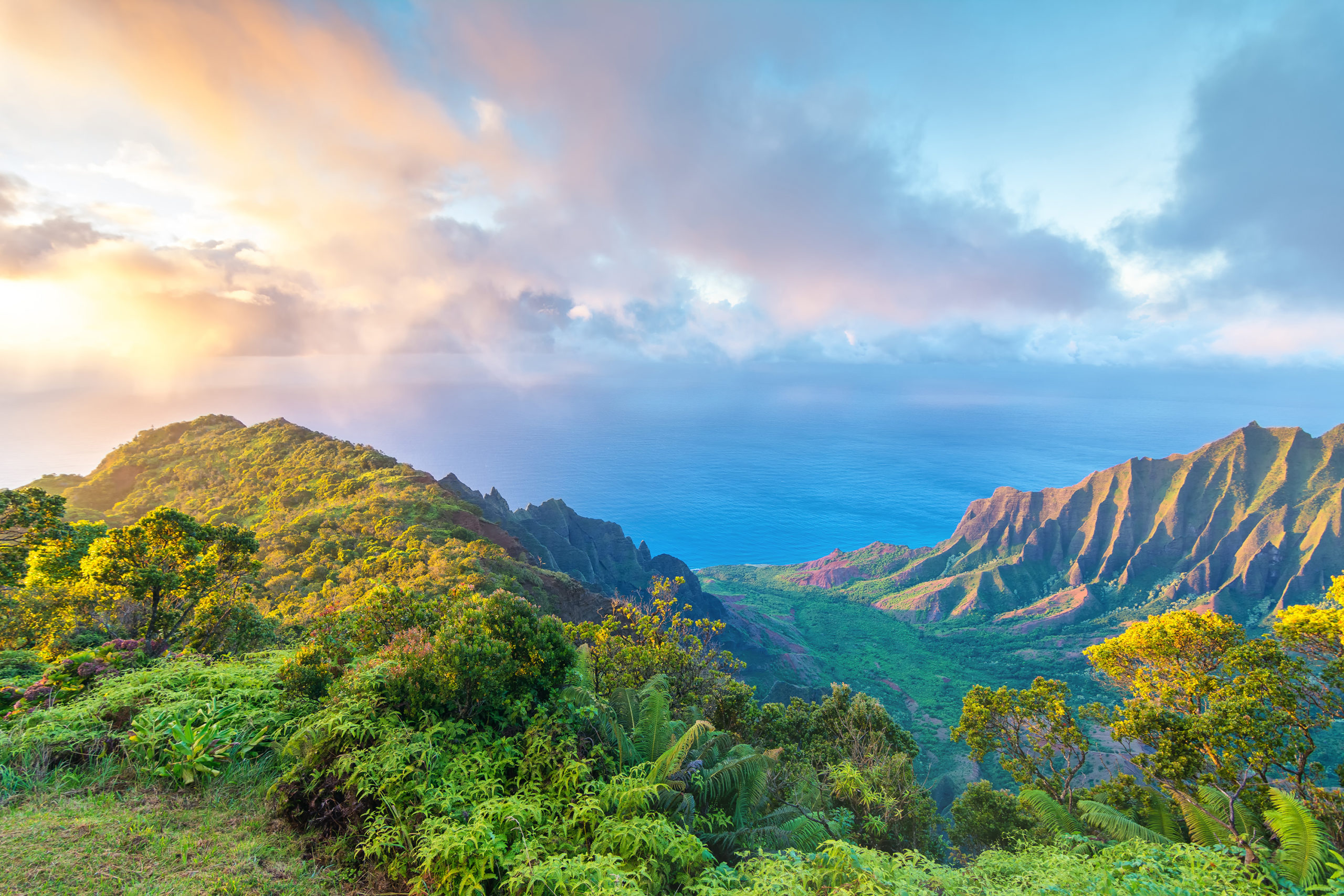 peak time for hawaii travel