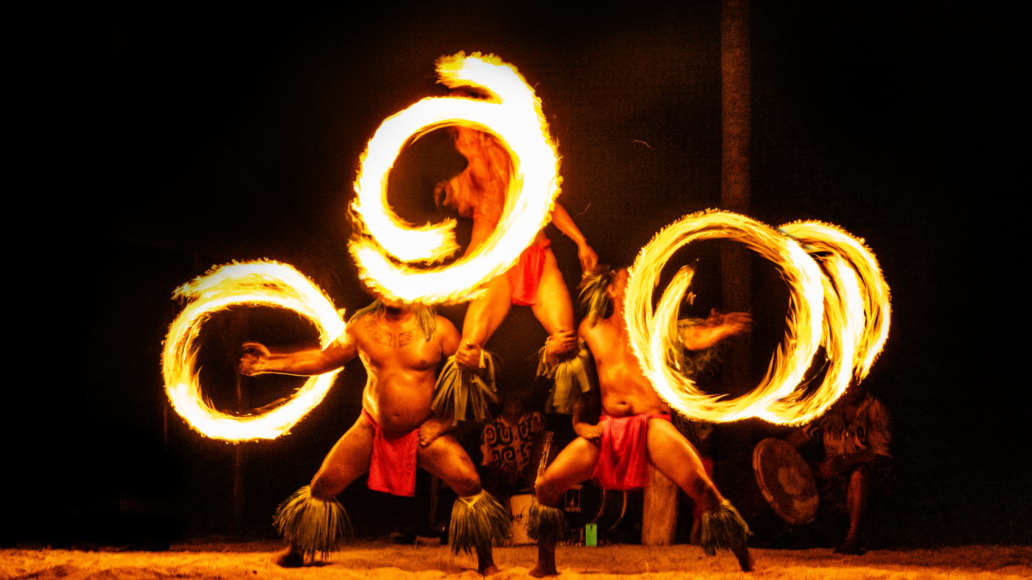 Hawaii Luau Fire Knife Dancer