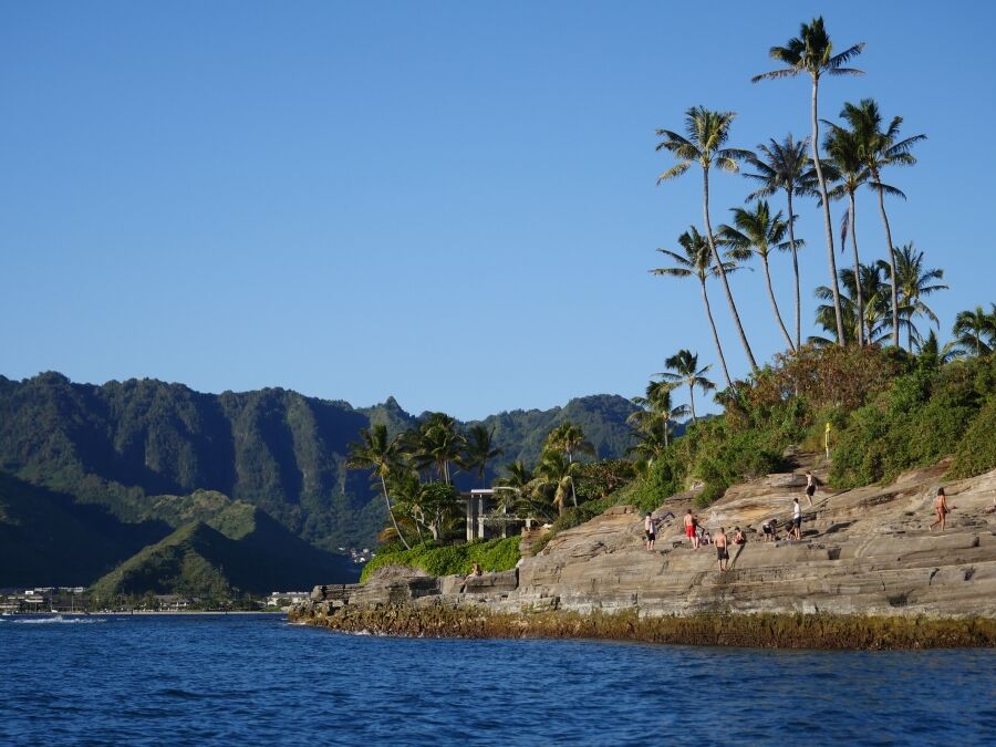China walls coastal cliffs and rock platform hawaii kai Honolulu oahu island landmark