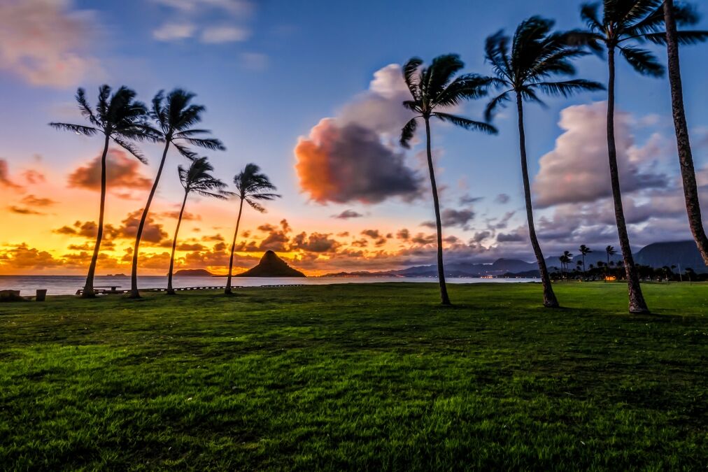 Dawn at Mokoli?i a.ka. Chinaman's Hat island in K?ne'ohe Bay, Hawaii from Kualoa Regional Park
