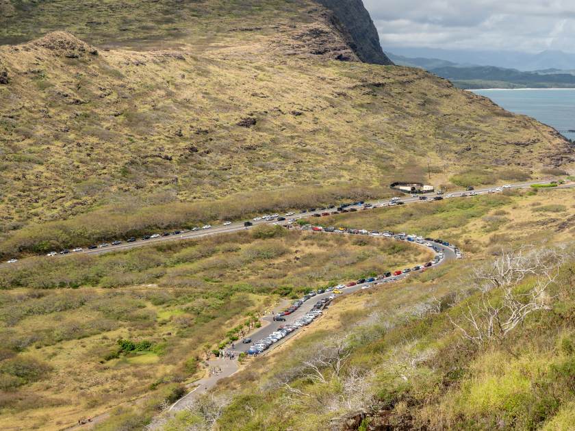 Congested parking at the trailhead to Makapu'u point and the lighthouse on Oahu