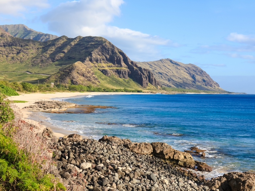 Makua beach with beautiful mountains Oahu island, Hawaii