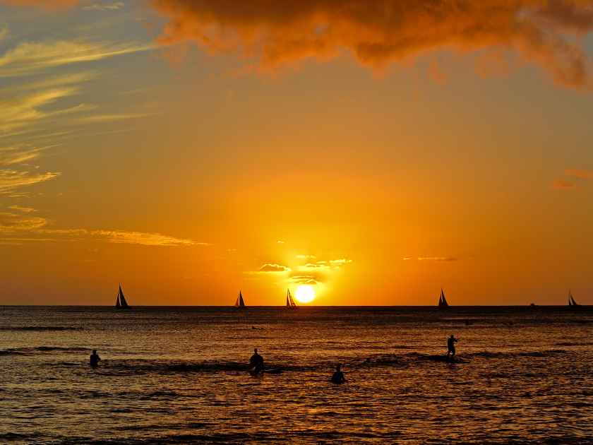 Sunset on Waikiki Beach, Honolulu, Oahu, Hawaii