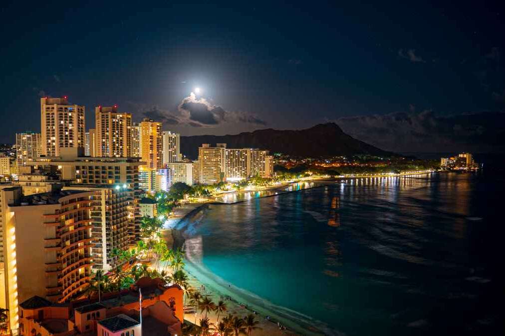 Moonrise over Waikiki and Diamond Head, Oahu, Hawaii