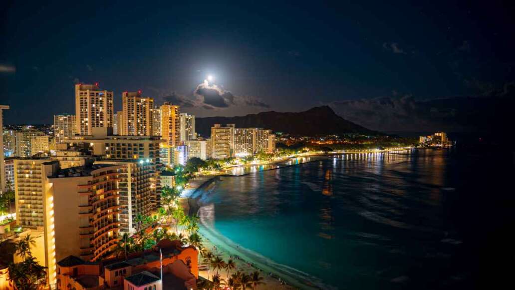 Moonrise over Waikiki and Diamond Head, Oahu, Hawaii