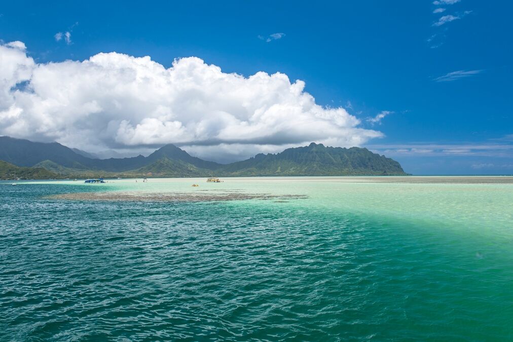 View,Of,The,Clear,Turquoise,Waters,Of,Kaneohe,Bay,As