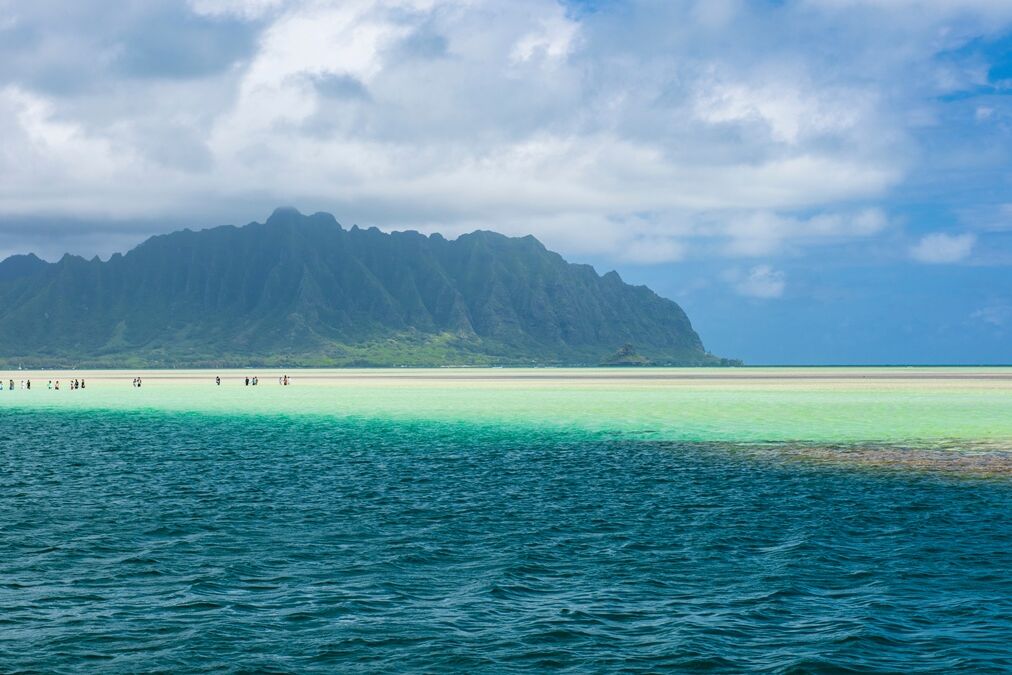 View,Of,The,Clear,Turquoise,Waters,Of,Kaneohe,Bay,As