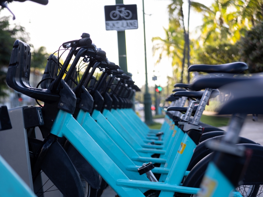 Multiple Bikes parking next to each other in the City of Hawaii