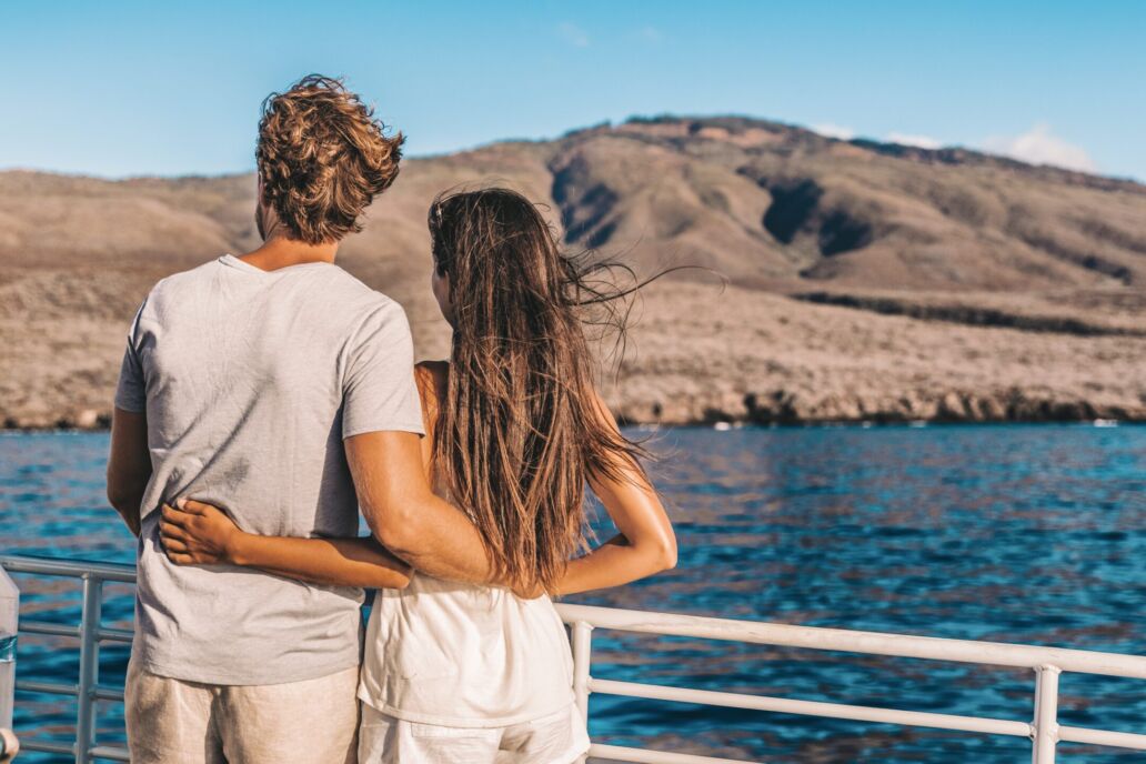 Cruise,Vacation,Couple,Tourists,In,Love,Whale,Watching,At,Sunset