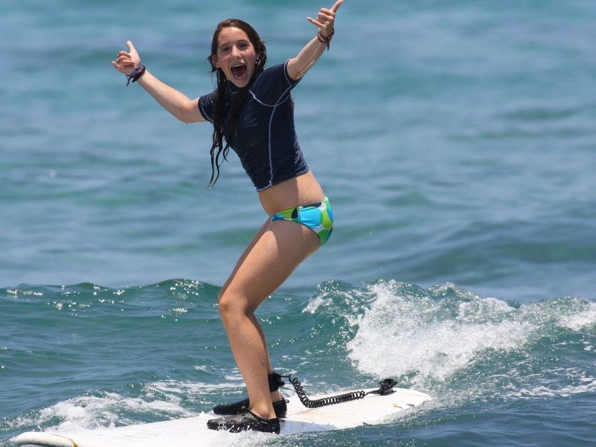 Beginner s Guide to Surfing in Kona First Time Lessons and Tips Hawaii Travel Guide