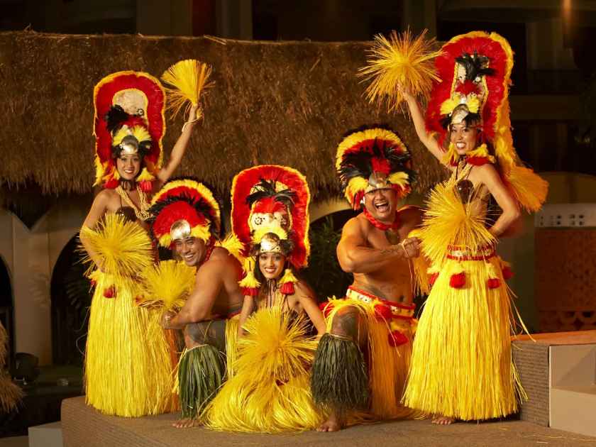 Hilton Waikiki Starlight Luau with Fire Dancers, Hula Show & Dinner Buffet