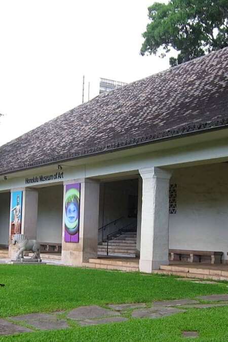 Honolulu Museum of Art - Entrance Veranda