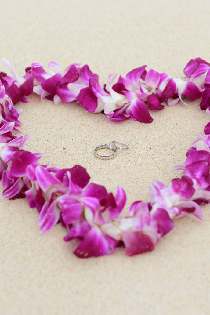 Wedding,Rings,Beach,Love,Concept.,Closeup,Of,Two,Bands,In