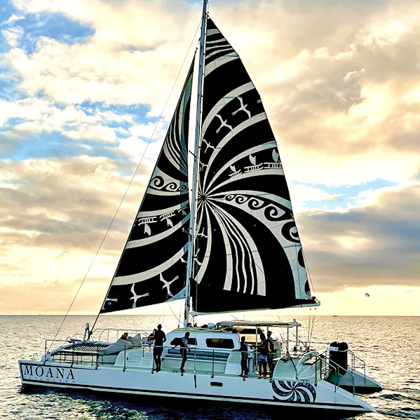 moana catamaran oahu