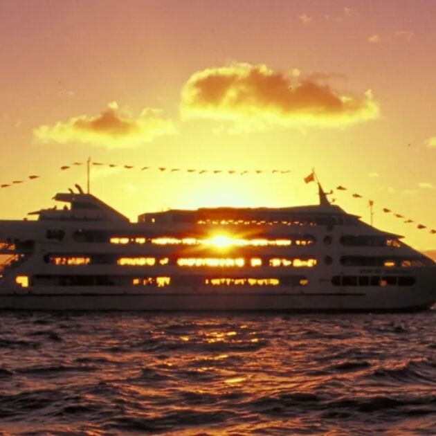 Star of Honolulu Sunset Dinner Cruise