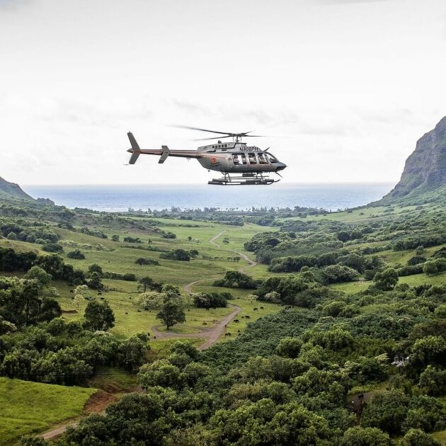 Paradise Helicopters Doors-Off & Doors-On - Circle Island Flights