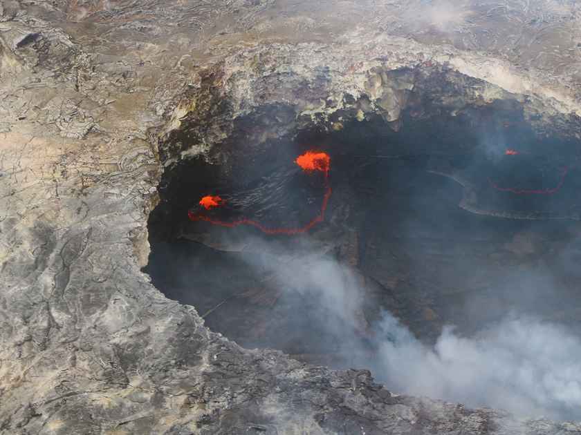 Lava lake inside Pu'u O'o