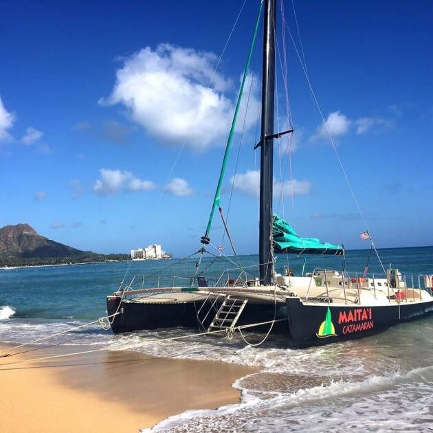 Waikiki Fireworks & Moonlight Sail with Open Bar -Maitai Catamaran