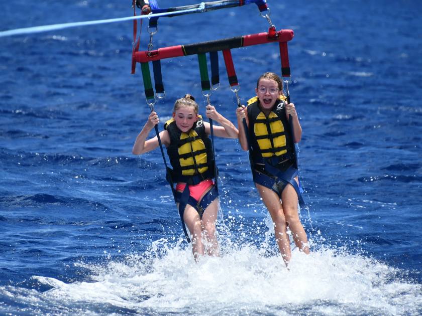 Hawaiian Parasail