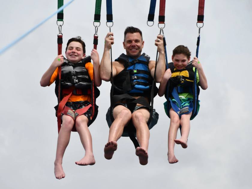 Hawaiian Parasail