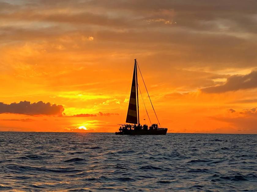 Waikiki Sunset Booze Cruise