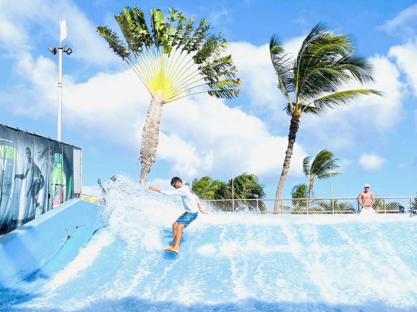 Wet 'n' Wild Hawaii - Da’ Flowrider