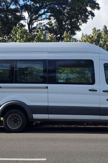 North Shore Round-Trip Shuttle from Waikiki to Haleiwa Town
