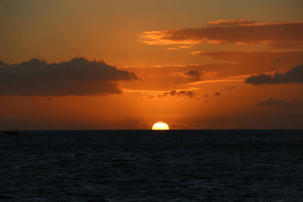 Sunset Sailing on the Honi Olani