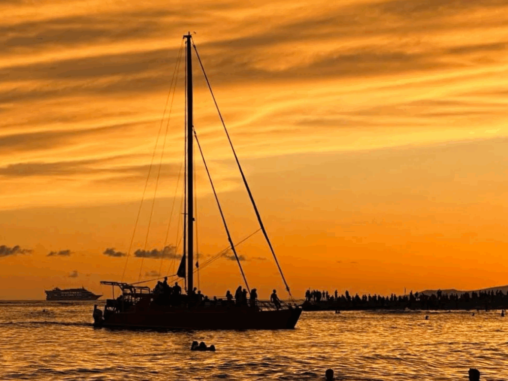 Waikiki Sunset Booze Cruise