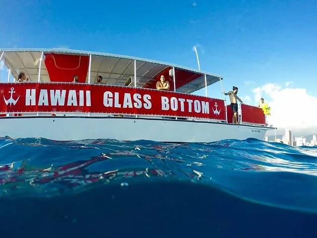 Hawaii Glass Bottom Boat – Waikiki Sunset Cruise (BYOB, Local Crew)