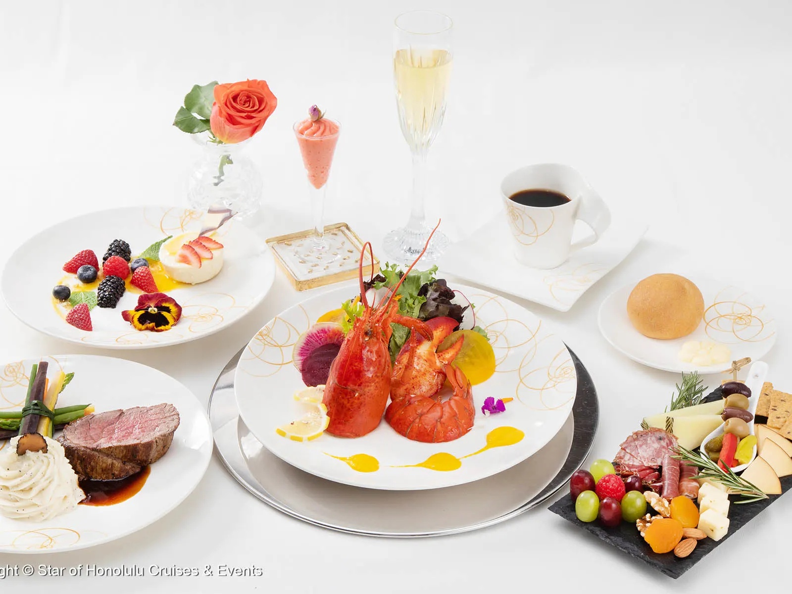 Star of Honolulu – Signature Nova Five Star Sunset Dinner & Jazz Cruise