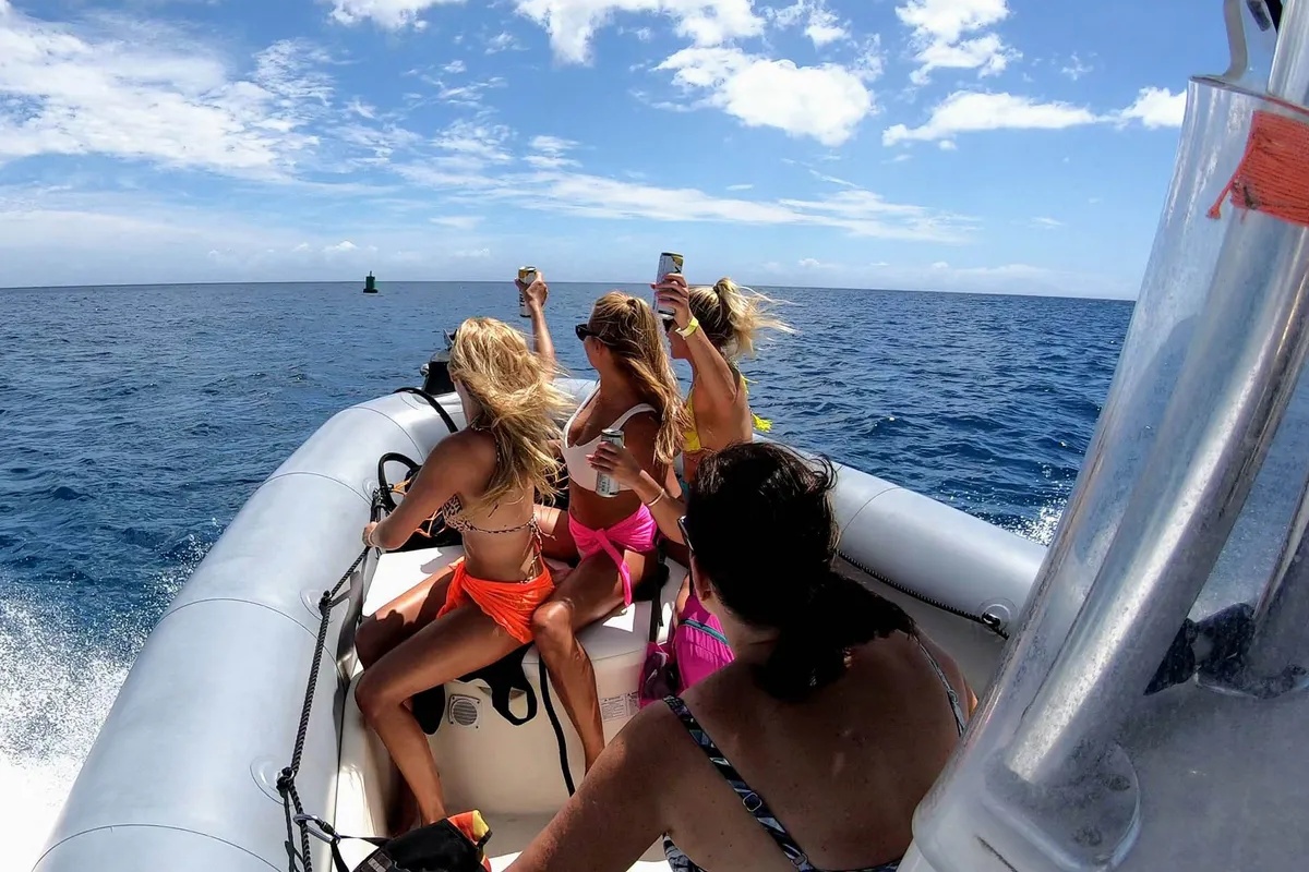 Best Waikiki Sunset Cruises for Parties