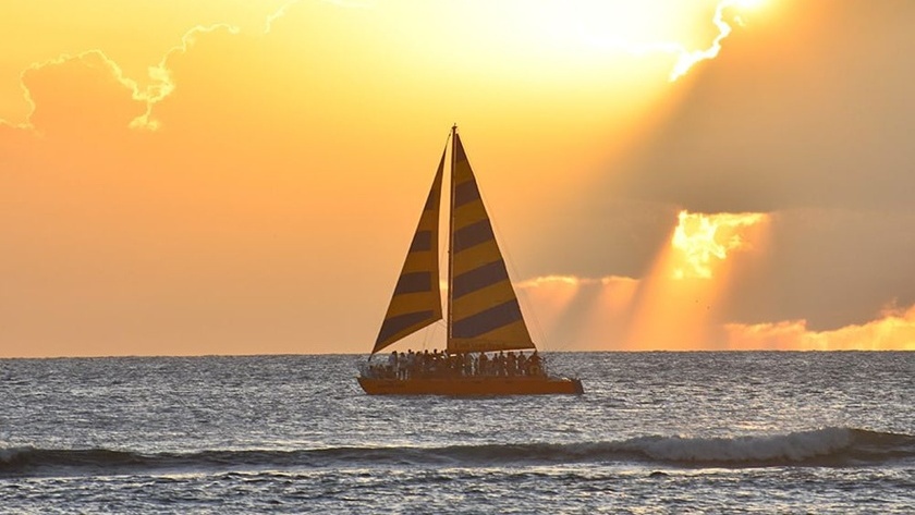 Honoring the Ocean: Hawaiian Values on Sustainability