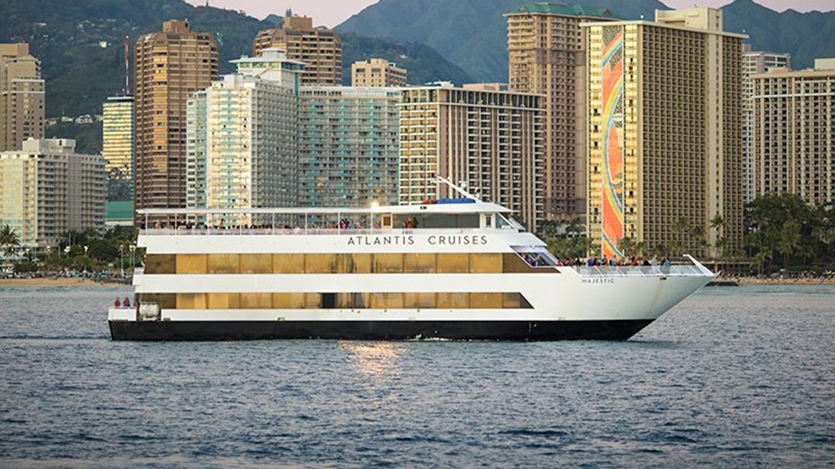 Last-Minute Waikiki Sunset Cruises You Can Book Today