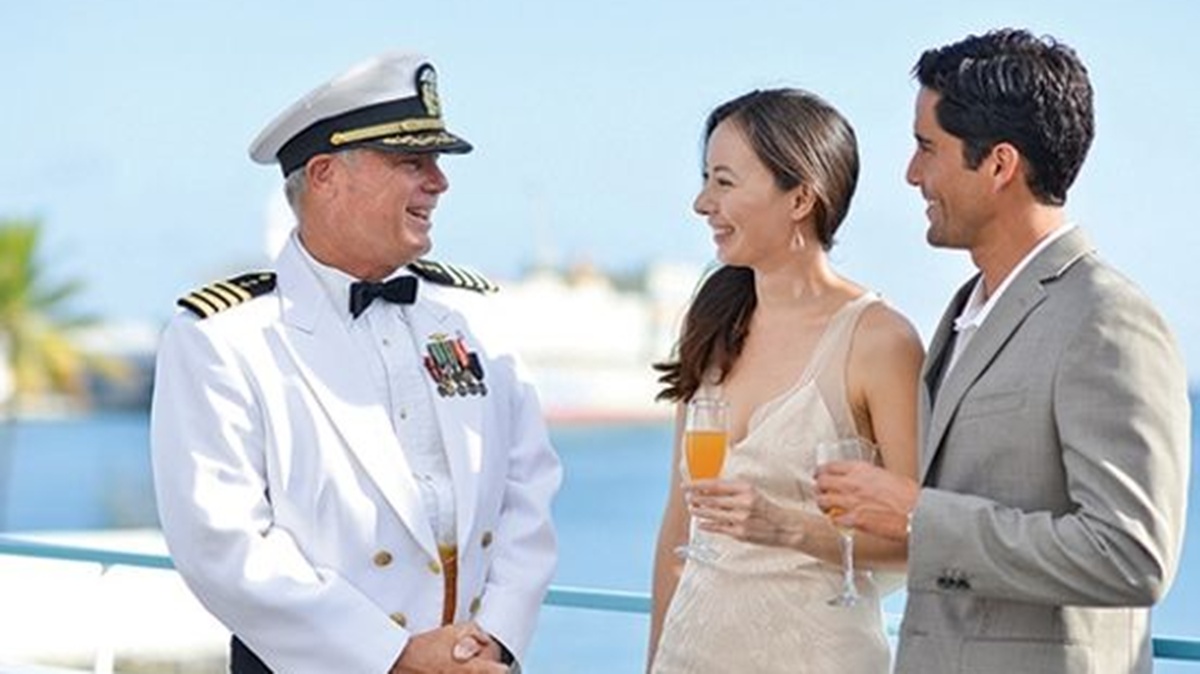Star of Honolulu – Five Star Dinner Vow Renewal
